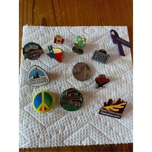 Geocaching Lanyard and Assorted Pens - Picture 6 of 6